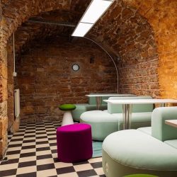 cafe-wifi-lyon-1-UFO-Cafe-interieur